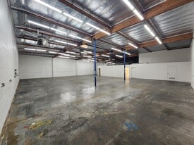 19501-19529 Business Center Dr, Northridge CA - immobilier d'entreprise
