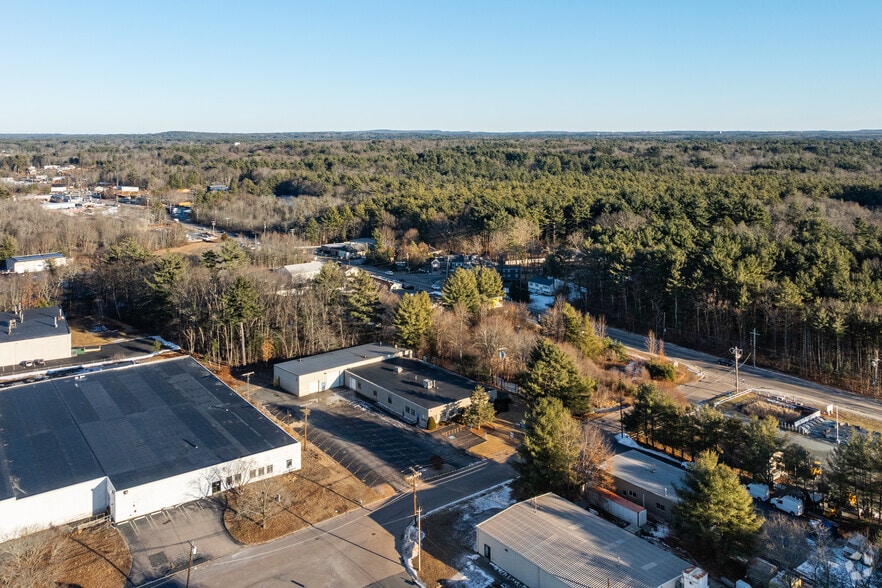 4 Industrial Park Rd, Medway, MA à vendre - Aérien – Image 3 sur 6