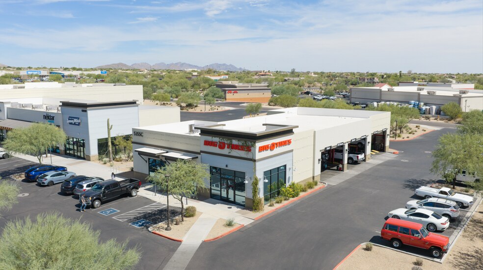 5355 E Carefree Hwy, Cave Creek, AZ à vendre - Photo de l’immeuble – Image 2 sur 9