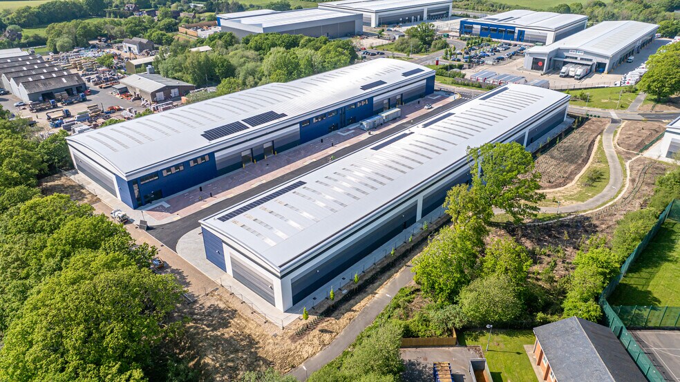 Burgess Hl, Hassocks à louer - Photo de l’immeuble – Image 1 sur 75