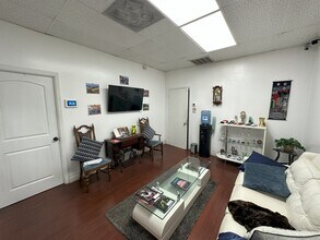 10836 Grissom Ln, Dallas, TX à louer Photo intérieure– Image 1 sur 4