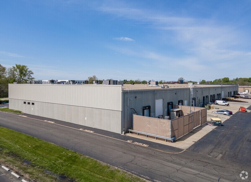 6024-6108 W 79th St, Indianapolis, IN à louer - Photo de l’immeuble – Image 2 sur 3