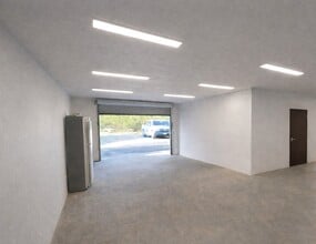 18252 E Colonial Dr, Orlando, FL à louer Photo intérieure– Image 2 sur 5