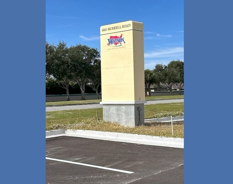 6865 Murrell Rd, Melbourne, FL à louer - Photo de l’immeuble – Image 2 sur 12