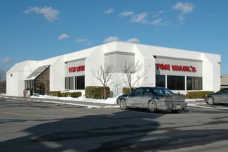 Plus de détails pour 585 W Union St, Newark, NY - Local commercial à vendre