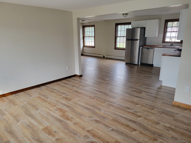 8397 Boston State Rd, Boston, NY à vendre - Photo intérieure – Image 3 sur 4