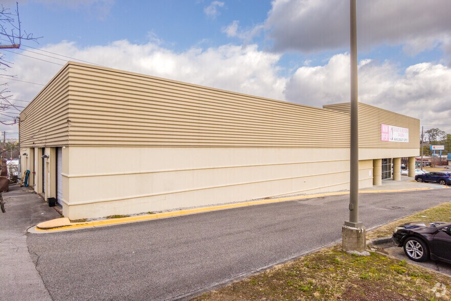 1642 Montgomery Hwy, Birmingham, AL à vendre - Photo de l’immeuble – Image 2 sur 7