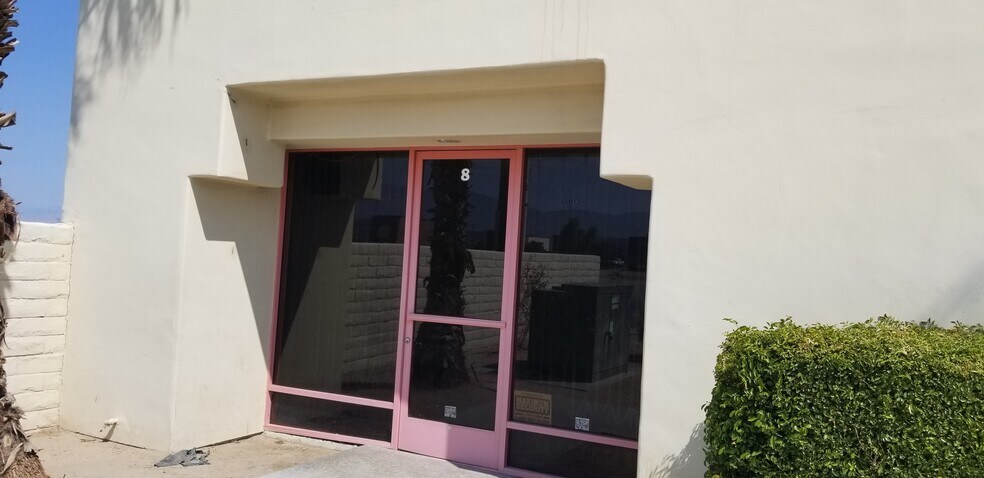 44349 Jackson St, Indio, CA à louer - Photo de l’immeuble – Image 3 sur 10