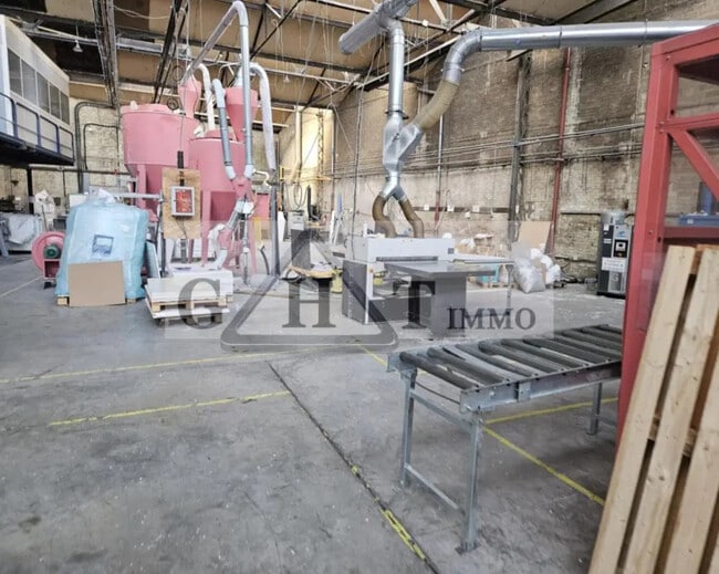 Plus de détails pour Bureau, Industriel/Logistique à louer