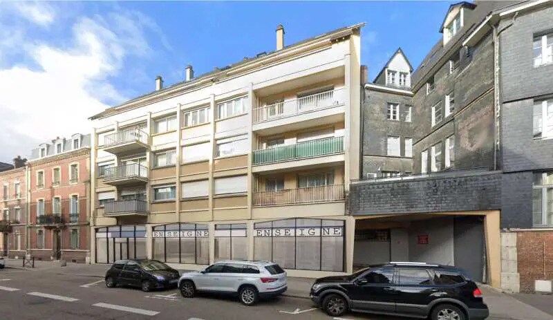 Local commercial dans Rouen à louer Photo de l’immeuble– Image 1 sur 4