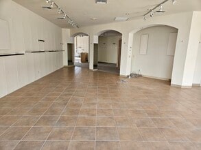 26795-26851 S Bay Dr, Bonita Springs, FL à louer Photo de l’immeuble– Image 1 sur 7