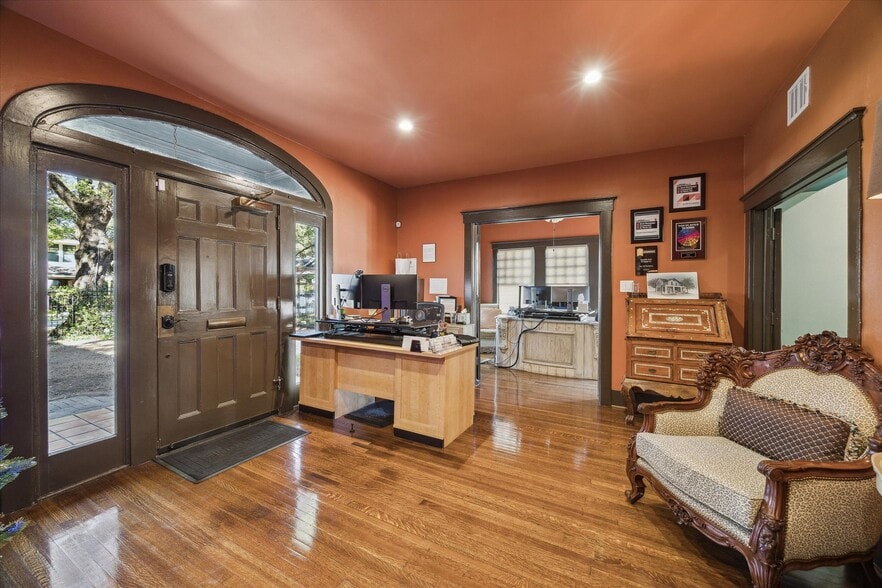 815 Hawthorne St, Houston, TX à vendre - Photo intérieure – Image 3 sur 13