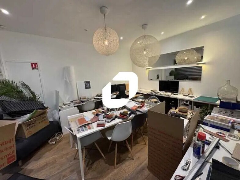 Bureau dans Paris à louer - Photo de l’immeuble – Image 2 sur 7