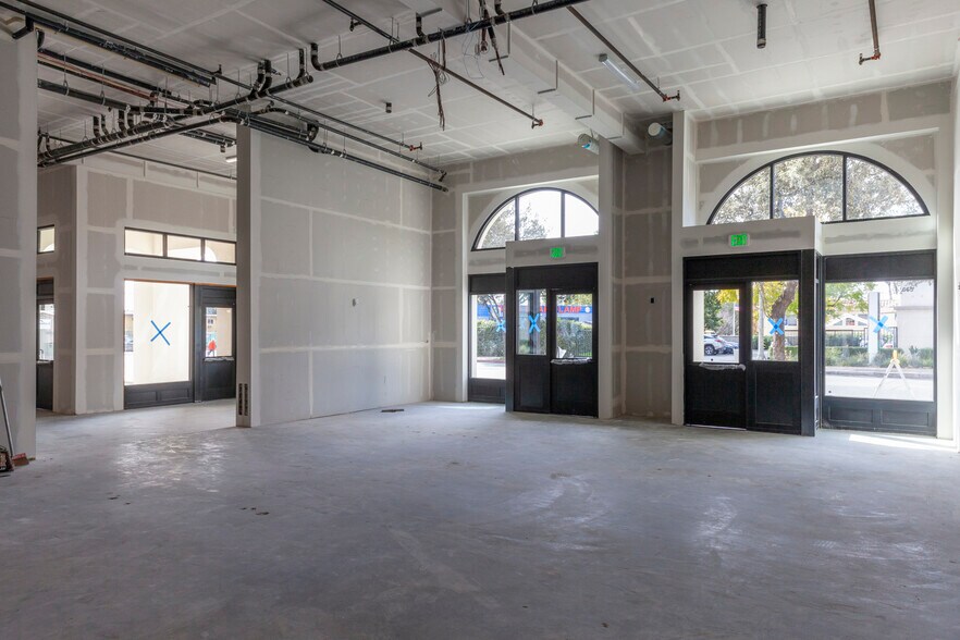 735 N Orange Blvd, Pasadena, CA à louer - Photo intérieure – Image 3 sur 9