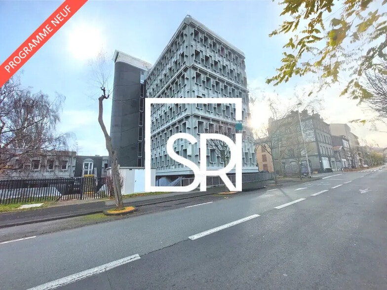 Bureau dans Clermont-Ferrand à vendre - Photo de l’immeuble – Image 3 sur 11