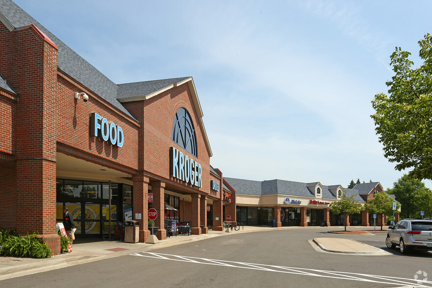 2601-2663 Plymouth Rd, Ann Arbor, MI à louer - Photo de l’immeuble – Image 3 sur 14