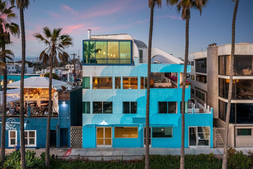 3111 Ocean Front Walk, Marina del Rey, CA à vendre - Photo de l’immeuble – Image 2 sur 51