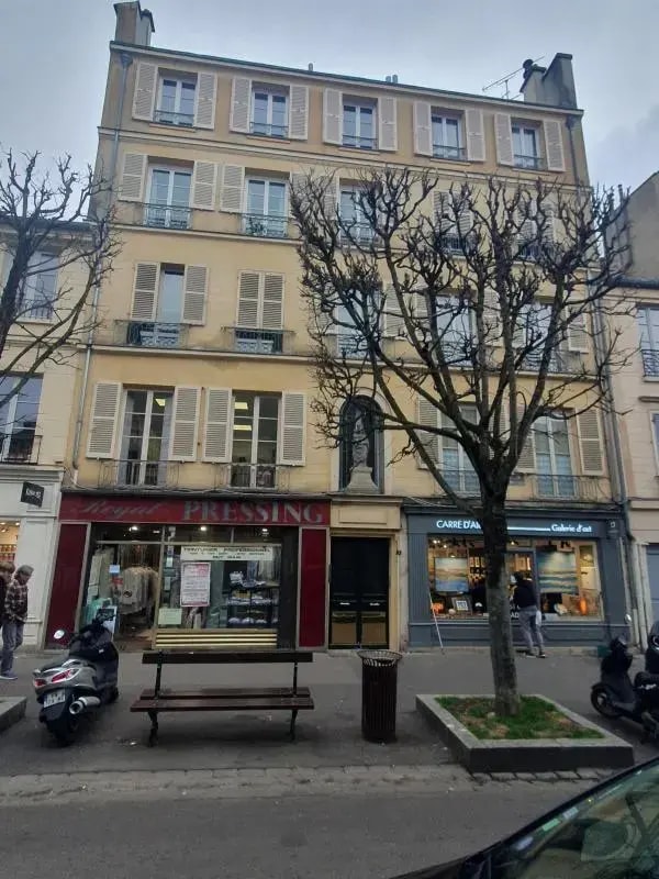 Bureau dans Versailles à louer Photo de l’immeuble– Image 1 sur 5