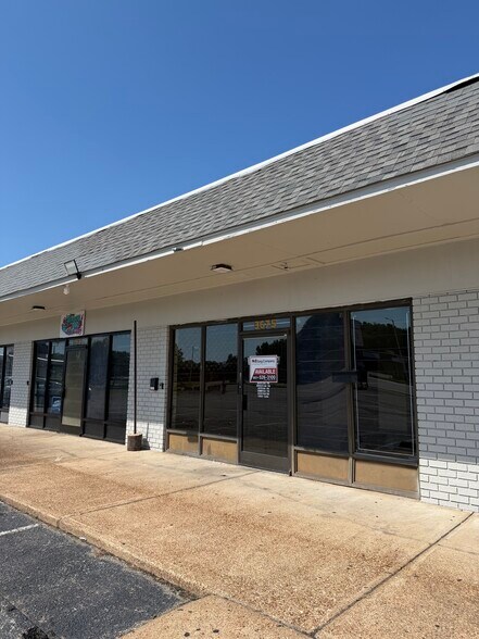 3667-3683 S Mendenhall Rd, Memphis, TN à louer - Photo de l’immeuble – Image 3 sur 3