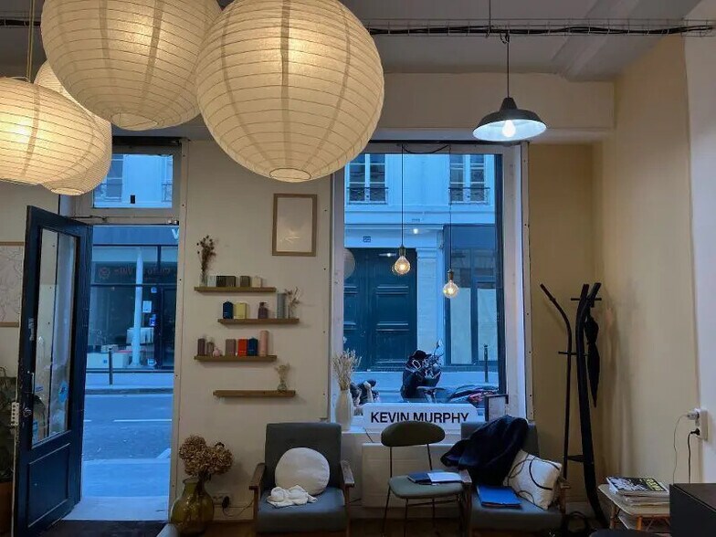 Local commercial dans Paris à louer - Photo de l’immeuble – Image 1 sur 6