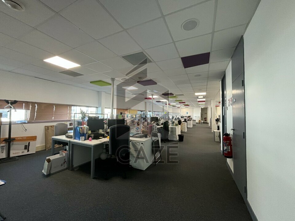 Bureau dans Bordeaux à louer Photo de l’immeuble– Image 1 sur 9
