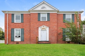 Plus de détails pour 517 Willow St, Mount Airy, NC - Logement à vendre
