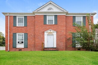Plus de détails pour 517 Willow St, Mount Airy, NC - Logement à vendre