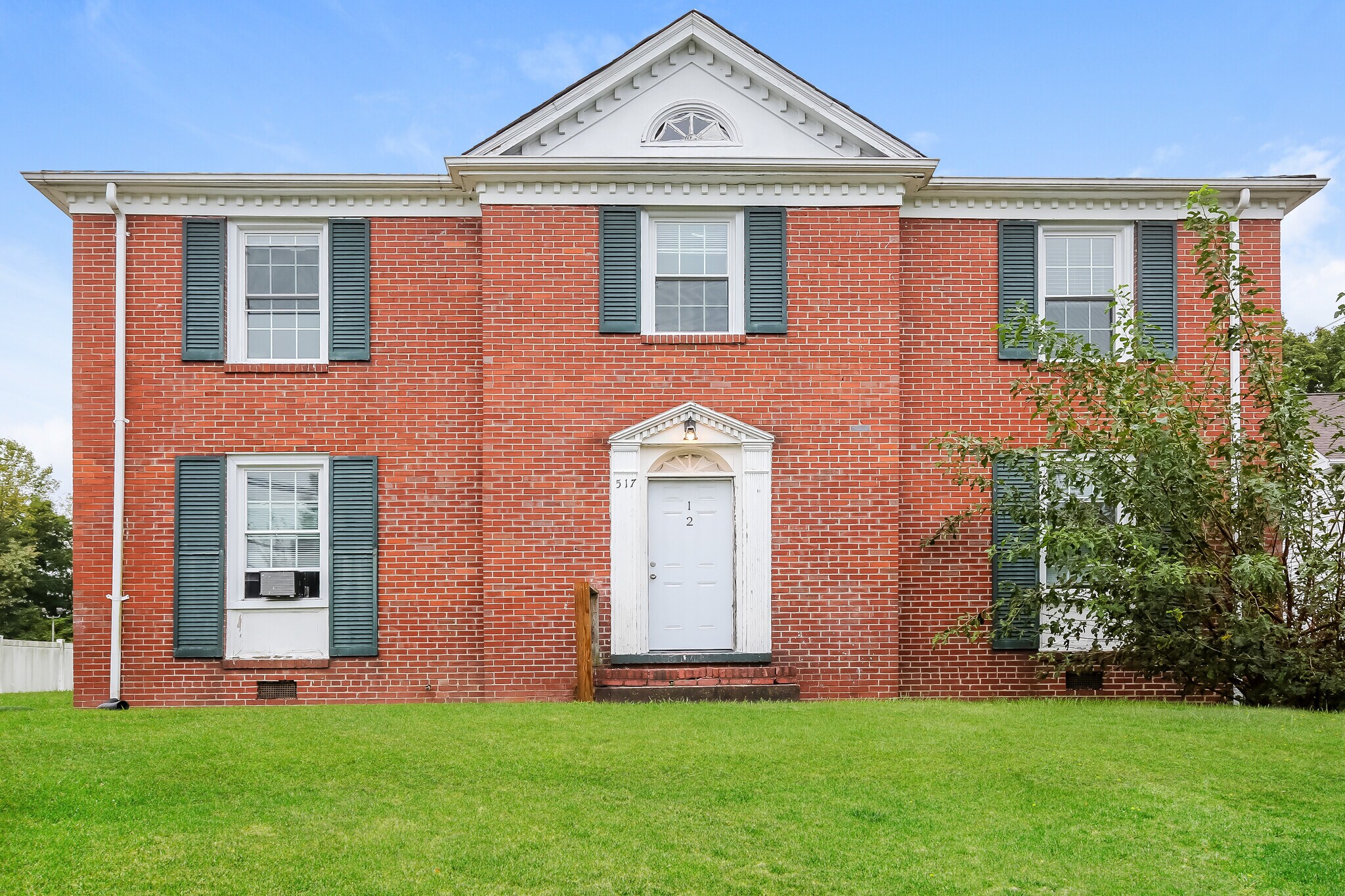 517 Willow St, Mount Airy, NC à vendre Photo de l’immeuble– Image 1 sur 24
