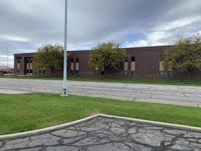 2533-2541 Rulon White Blvd, Ogden, UT à louer Photo intérieure– Image 2 sur 22