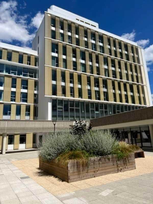 3 Avenue Du Centre, Guyancourt à louer Photo de l’immeuble– Image 1 sur 1