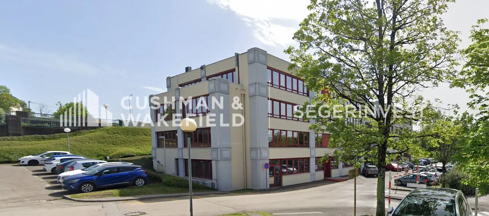 Bureau dans École-Valentin à louer Photo de l’immeuble– Image 1 sur 7