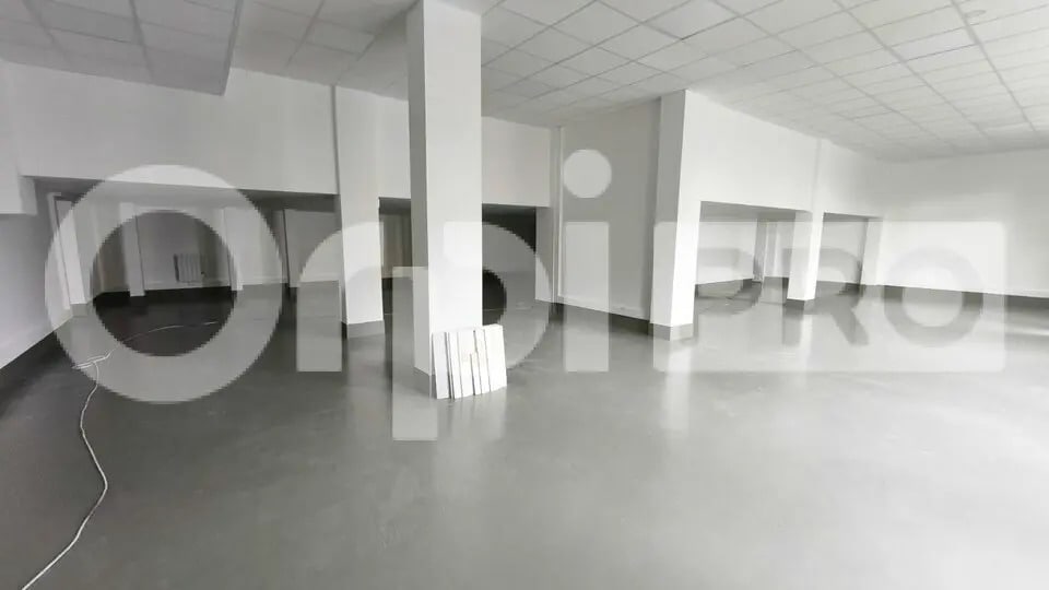 Local commercial dans Villebon-sur-Yvette à louer Photo intérieure– Image 1 sur 14