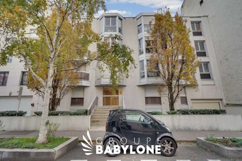 10 Rue Rouget De Lisle, Courbevoie à louer - Photo de l’immeuble – Image 2 sur 14