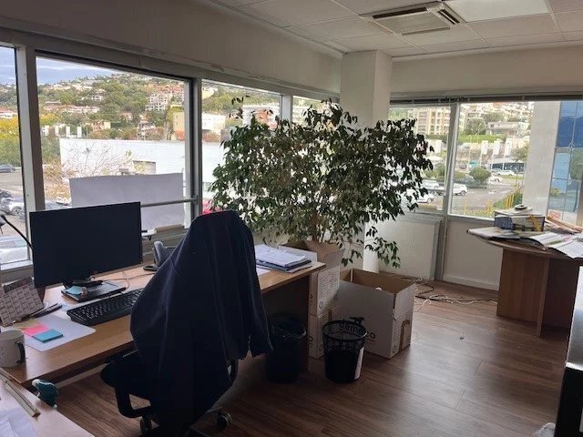 Bureau dans Nice à louer - Photo intérieure – Image 2 sur 4