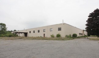 Plus de détails pour 5 Pruyn's Island Dr, Glens Falls, NY - Industriel/Logistique à louer