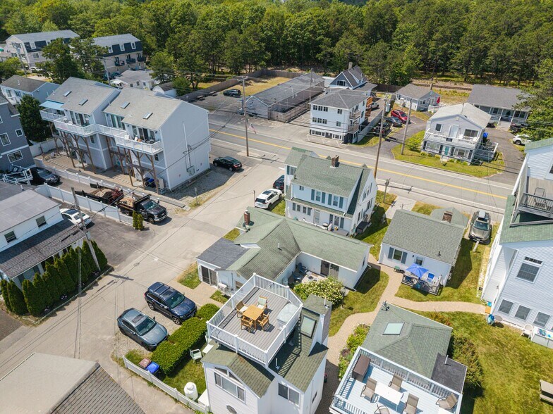 165 E Grand Ave, Old Orchard Beach, ME à vendre - Photo de l’immeuble – Image 3 sur 14