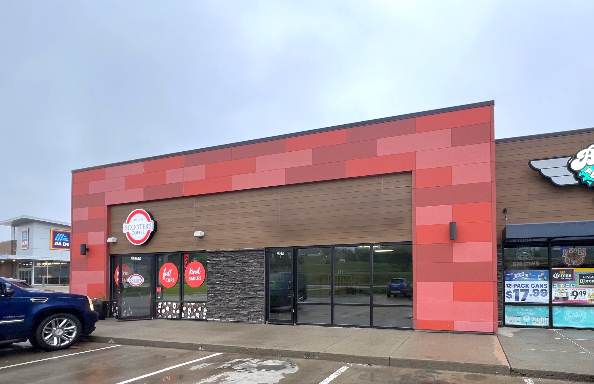 3120-3136 Floyd Blvd, Sioux City, IA à louer Photo de l’immeuble– Image 1 sur 2