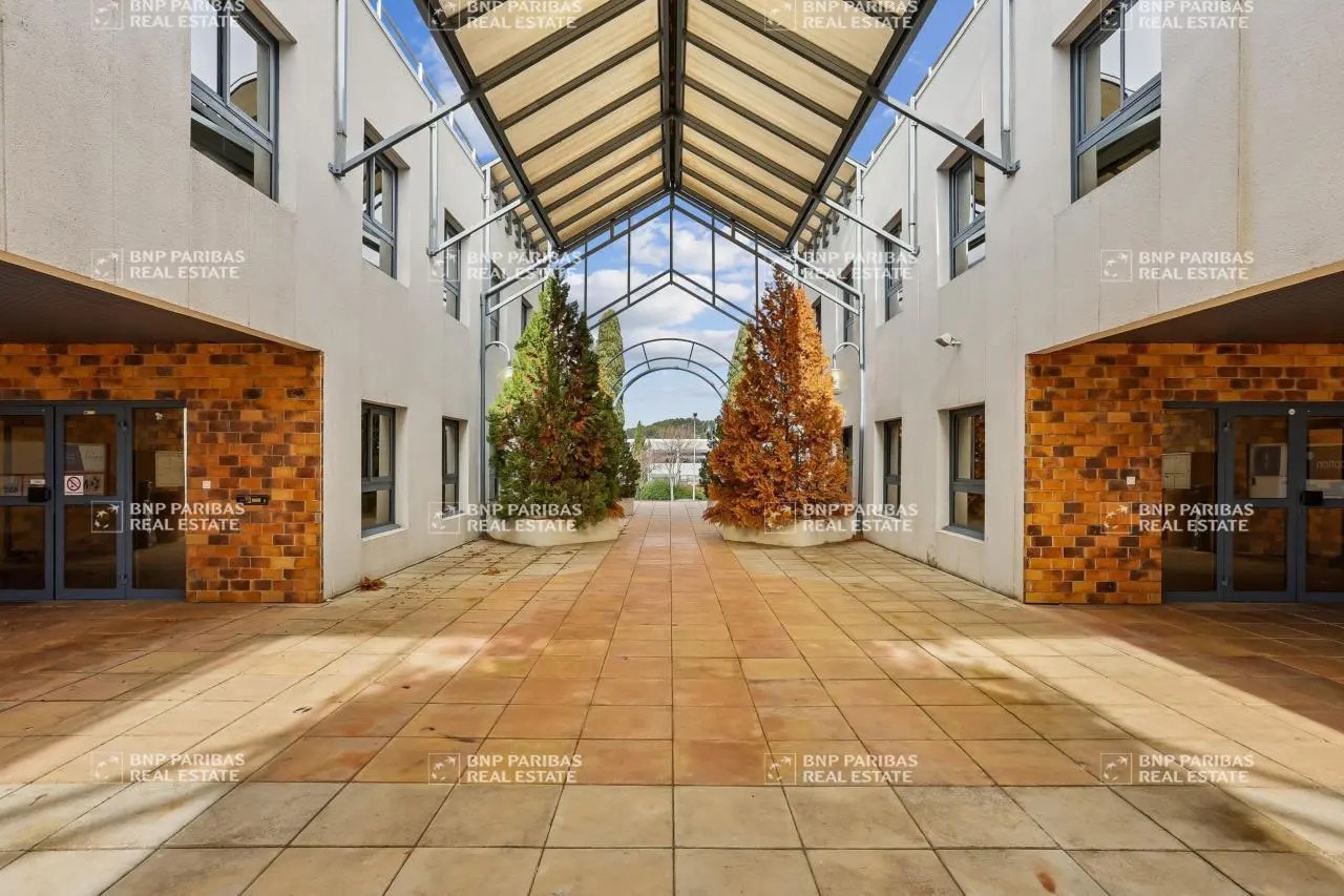 Bureau dans Aix-en-Provence à louer Hall d’entrée– Image 1 sur 18