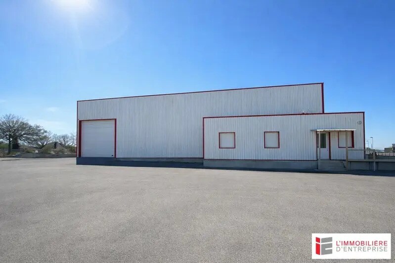 Local d'activités dans Vennes à vendre - Photo de l’immeuble – Image 2 sur 5
