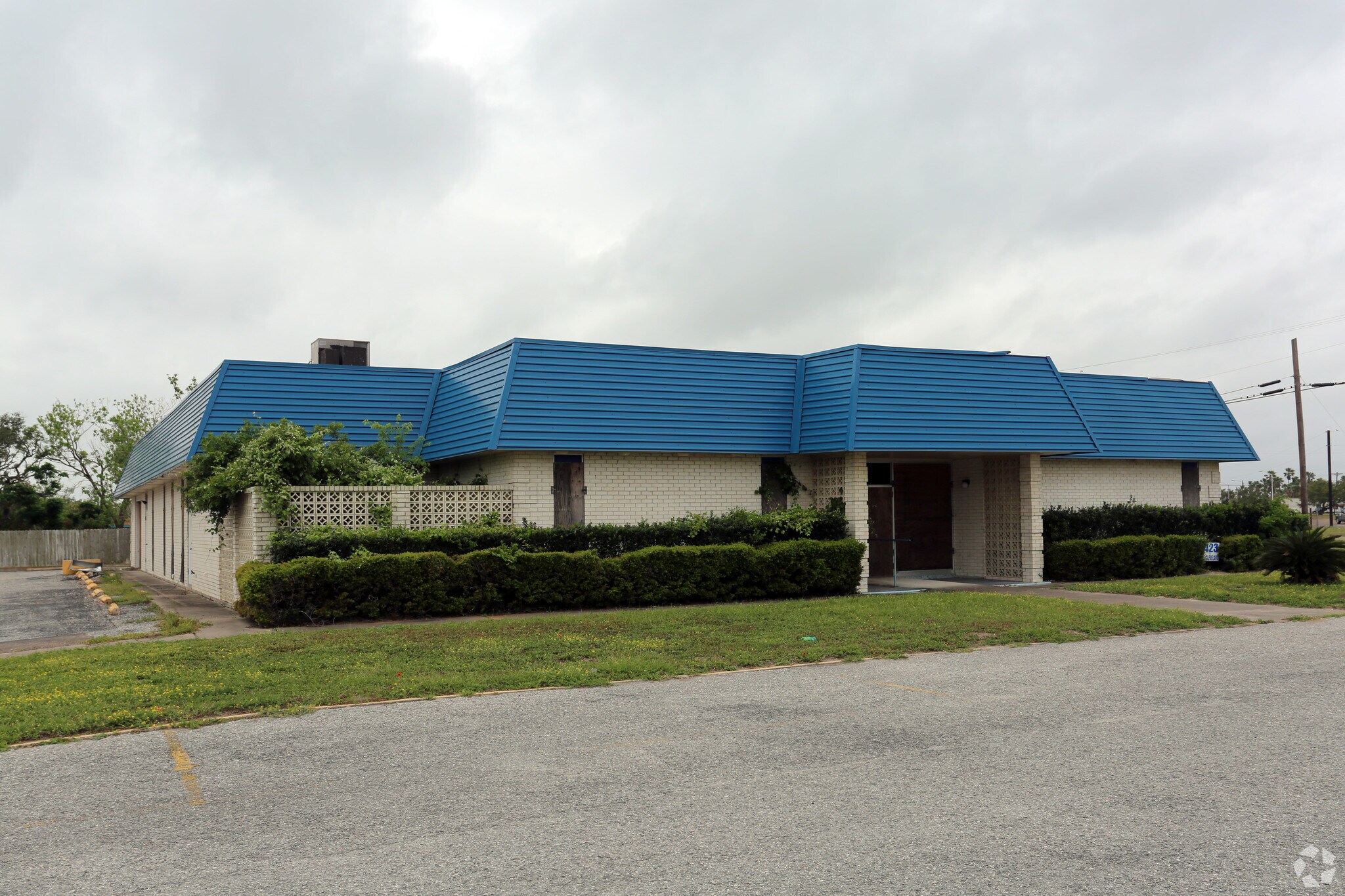 423 W Cleveland Blvd, Aransas Pass, TX à vendre Photo de l’immeuble– Image 1 sur 14
