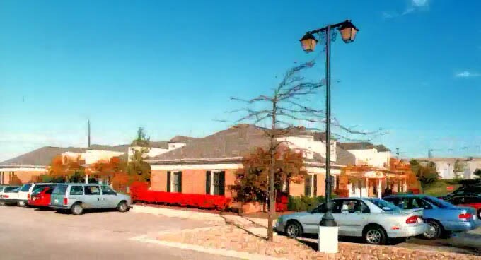 4635 Richmond Rd, Warrensville Heights, OH à louer - Photo de l’immeuble – Image 3 sur 7