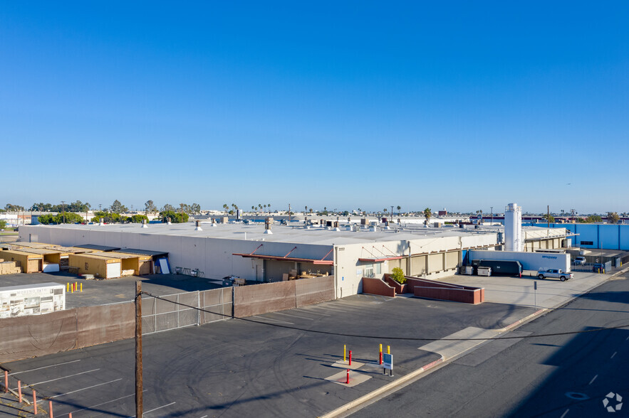 6623-6625 Washington Blvd, Los Angeles, CA à louer - Photo de l’immeuble – Image 3 sur 11