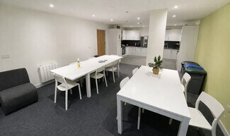 Plus de détails pour 72-76 Old Christchurch Rd, Bournemouth - Bureau, Local commercial à louer
