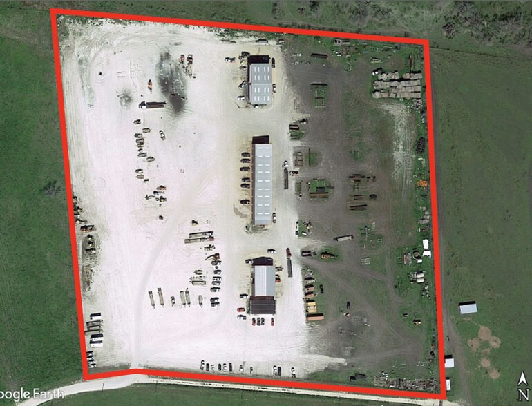 3248 N. Hwy Frontage Rd., Three Rivers, TX à vendre - Photo de l’immeuble – Image 2 sur 11