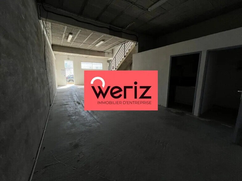 Local d’activités dans La Ciotat à louer - Photo de l’immeuble – Image 2 sur 7