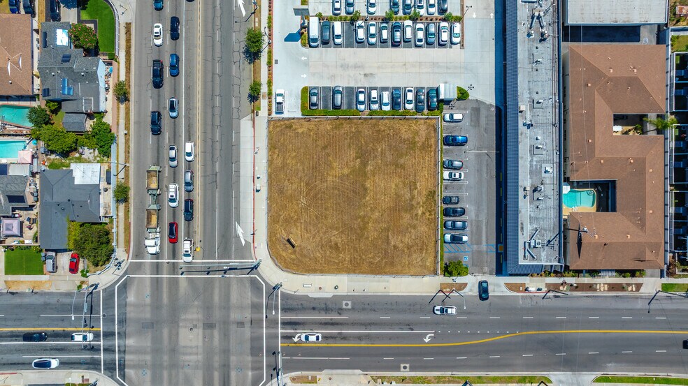 2150 Artesia Blvd, Torrance, CA à louer - Photo de l’immeuble – Image 2 sur 8