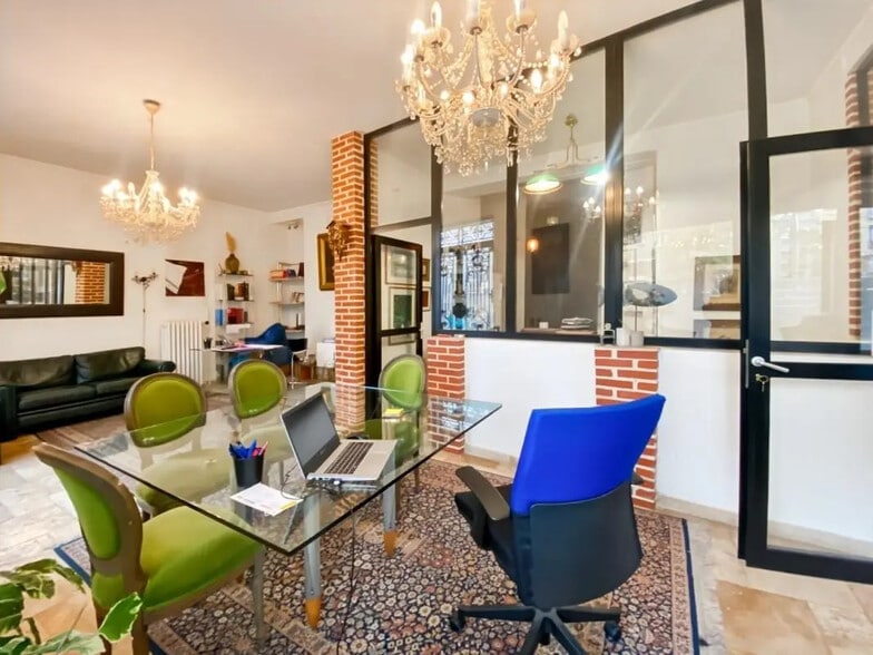 Local commercial dans Paris à louer - Photo de l’immeuble – Image 3 sur 6