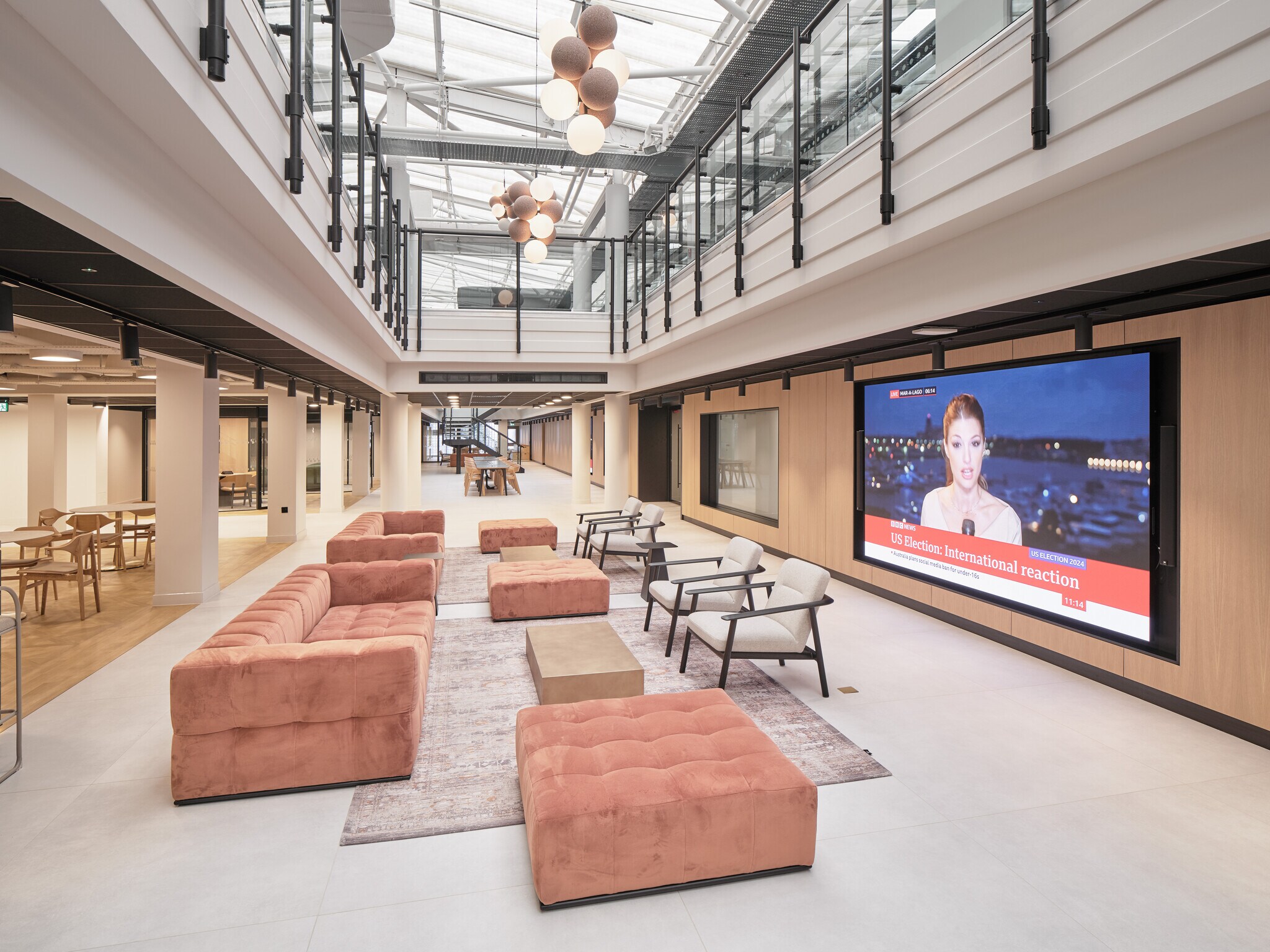 80-82 Silverthorne Rd, Londres à louer Photo intérieure– Image 1 sur 26