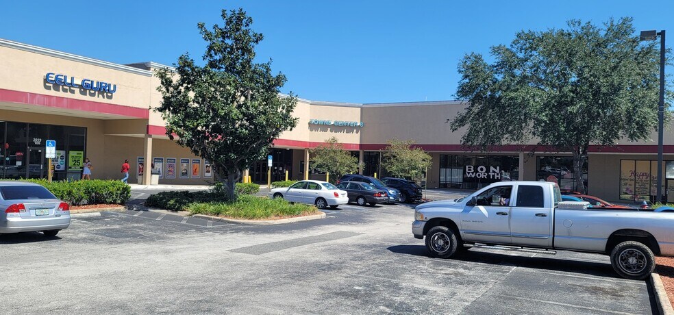 2019-2023 E Silver Springs Blvd, Ocala, FL à louer - Photo de l’immeuble – Image 3 sur 3