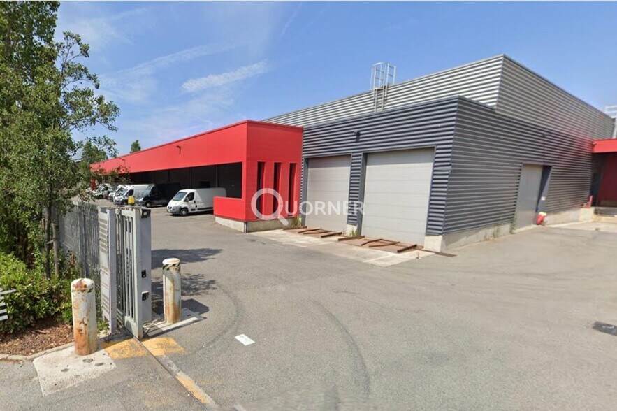 Industriel/Logistique dans Frejus à louer - Photo de l’immeuble – Image 3 sur 3